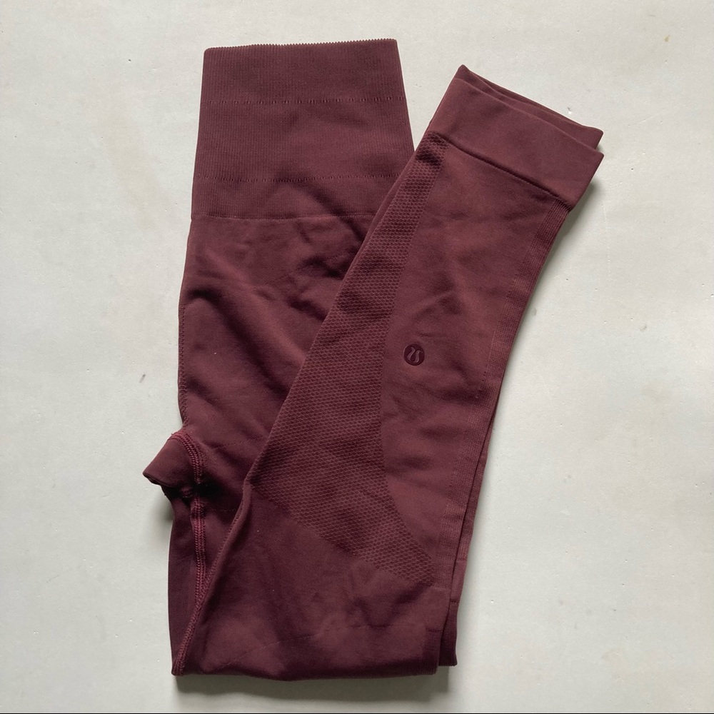 Lululemon Zoned In Cropped Leggings Seamless